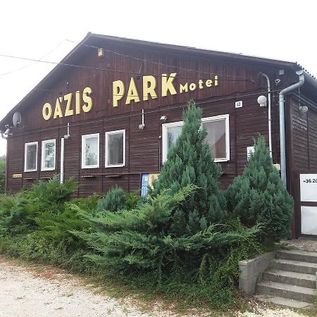 Oazis Park Motel Rackeve Exterior photo